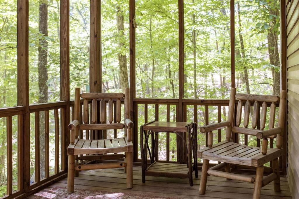 Pet Friendly Luxury Cabin Near Helen With Fire Pit Cleveland Exterior photo