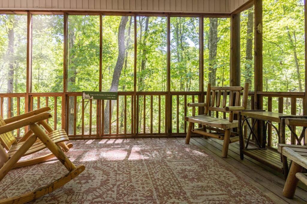Pet Friendly Luxury Cabin Near Helen With Fire Pit Cleveland Exterior photo